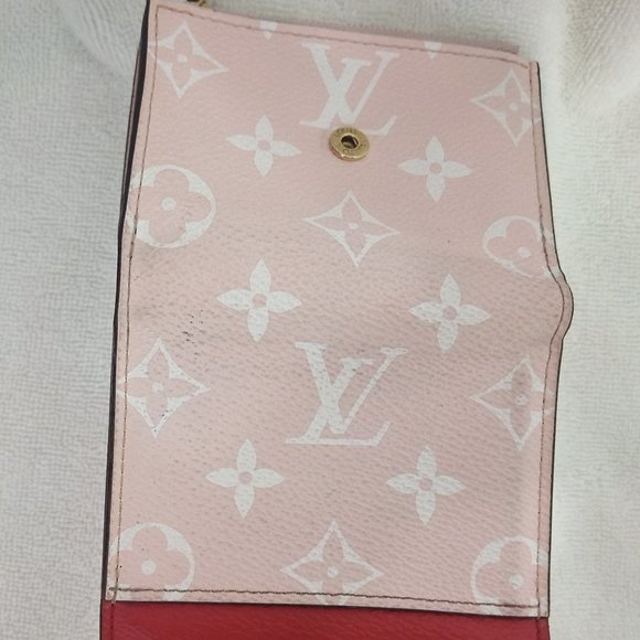 Very Good & RARE LV Zoe Giant Monogram Trifold Wallet in Rouge (Full Inclusion) - Picture 15 of 16